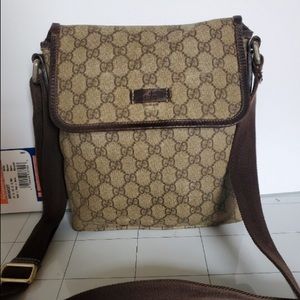 Gucci GG Supreme Messenger Bag